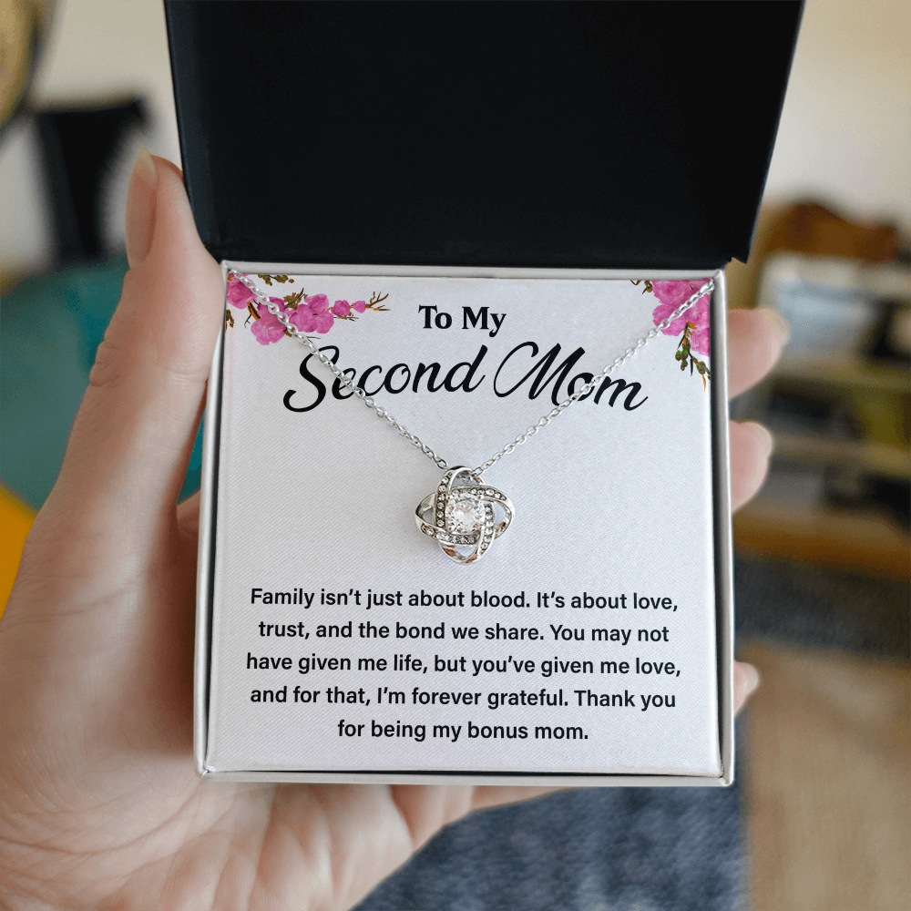A Excellent Necklace with Heartfelt message and in a eye-catching gift box