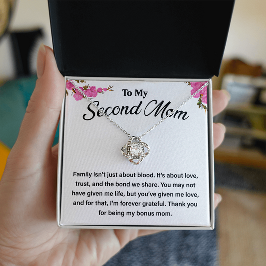 A Excellent Necklace with Heartfelt message and in a eye-catching gift box