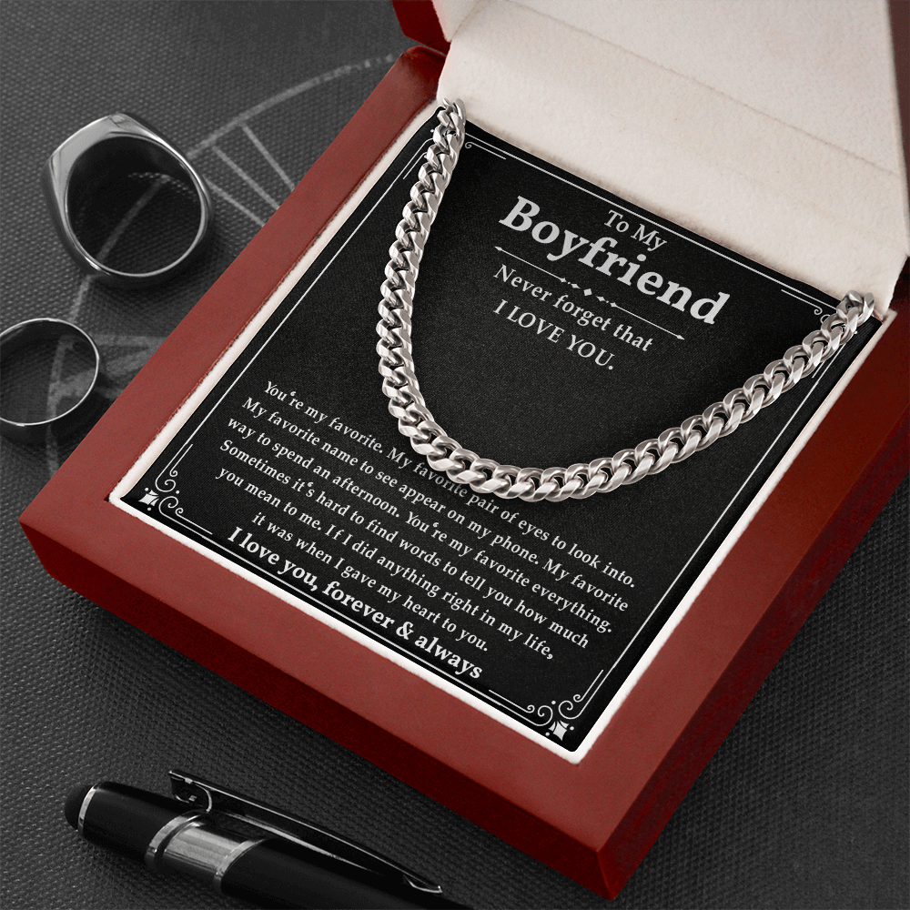 Anniversary Gifts For Boyfriend, This chain makes your boyfriend look handsome