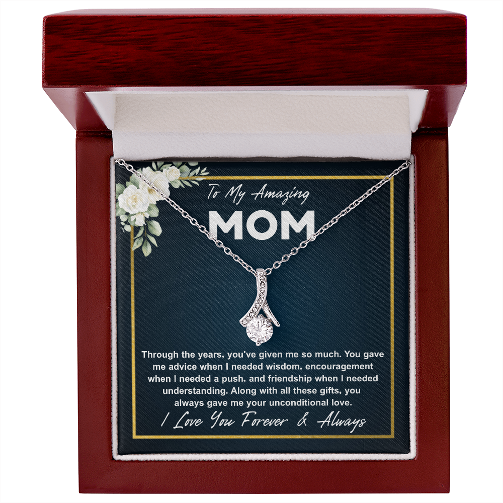 Necklace gift box with a heartfelt message