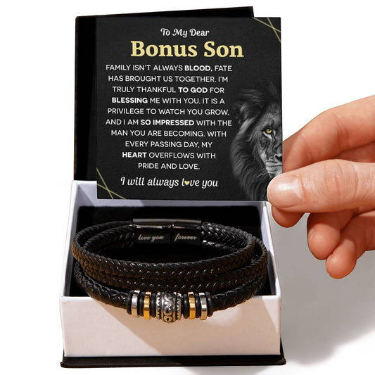 A bracelet for a bonus son with a gift card.

