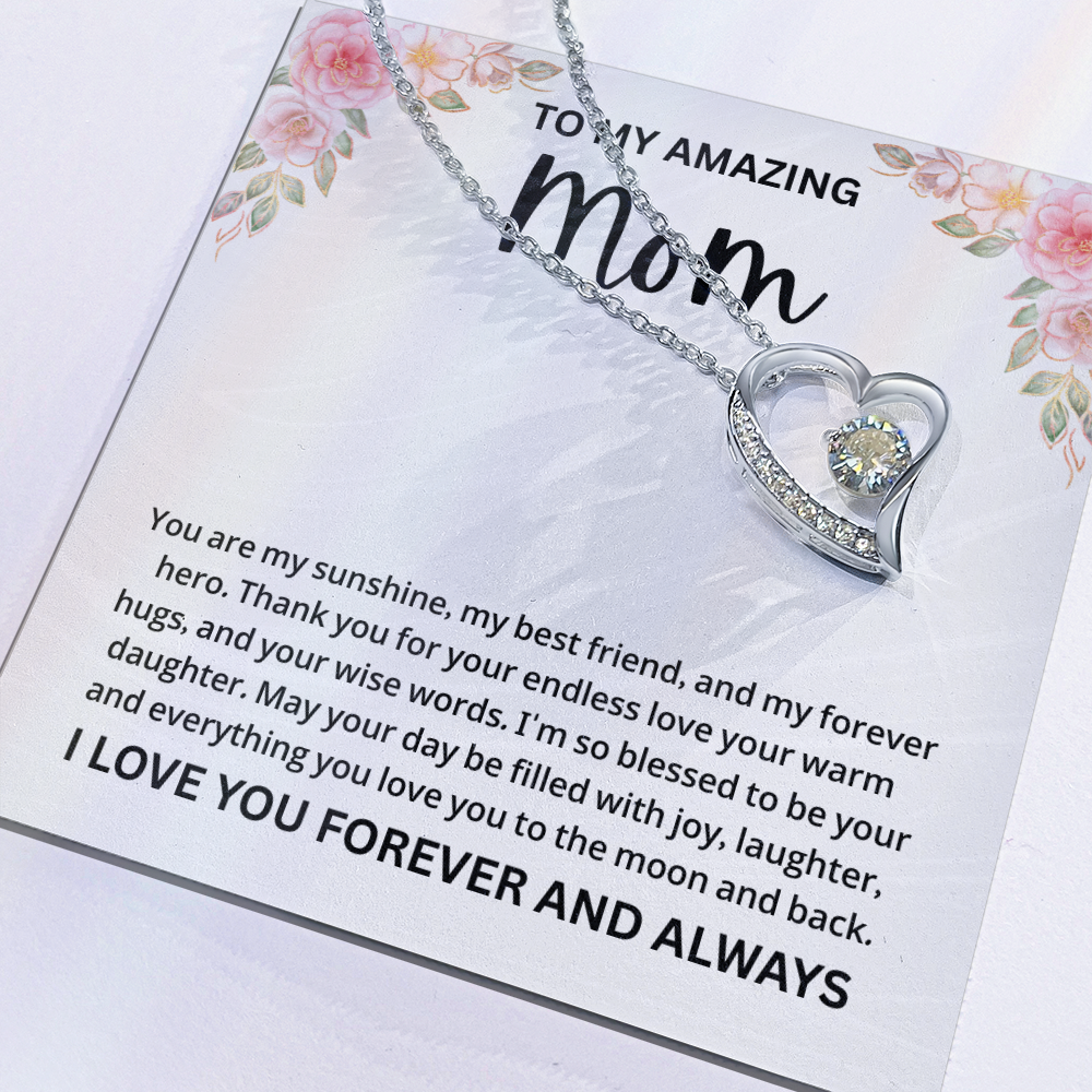 Mom Necklace gift box with a heartfelt message